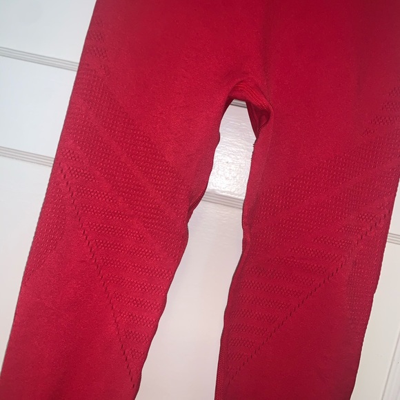 High Waisted Sculptknit Leggings - FABLETICS - Picture 3 of 4